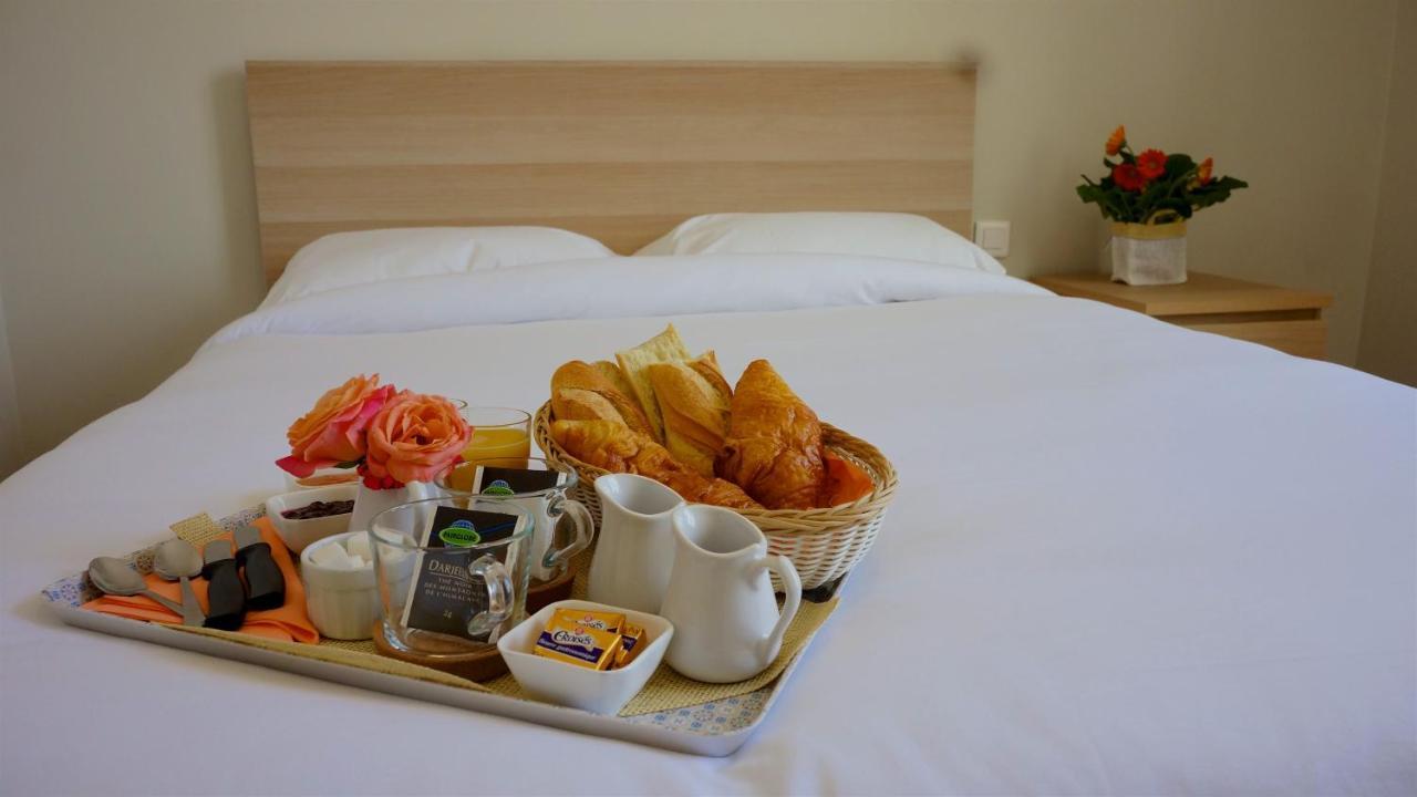 Hotel Vauban Ливри-Гарган Экстерьер фото